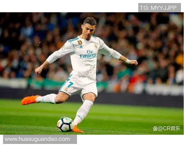 足球球星动作缓慢分析:从技术细节看运动员速度与思维差距 足球球星动作缓慢分析:从技术细节看运动员速度与思维差距