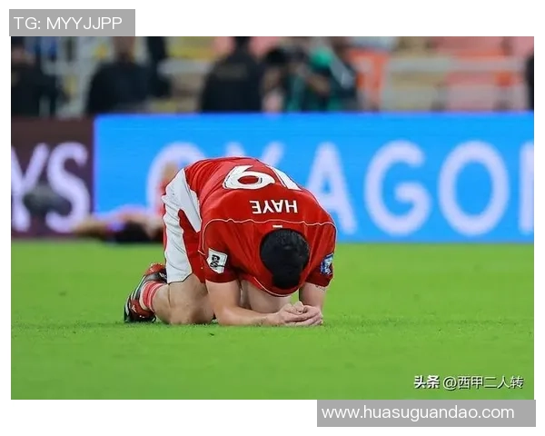 足球赛场泪洒现场的球星背后隐藏的感人故事与坚韧精神 足球赛场泪洒现场的球星背后隐藏的感人故事与坚韧精神